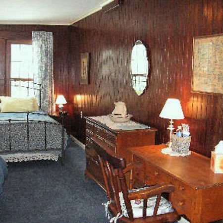 Pattersonville Mariaville Lake B & B الغرفة الصورة